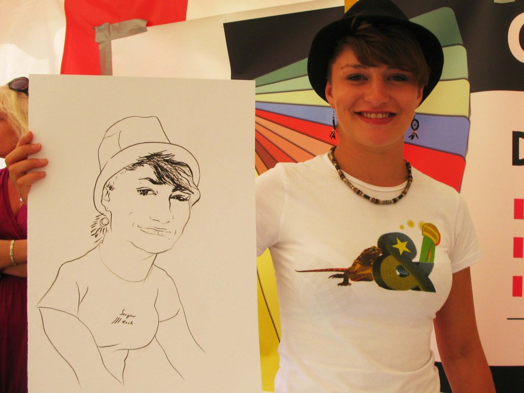 rysuję live, pozowanie, drawing, ołówek